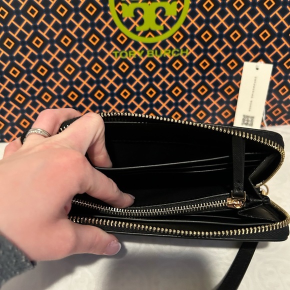 Tory Burch Emerson Wristlet Zip Continental Wallet Black Gold - Picture 10 of 10